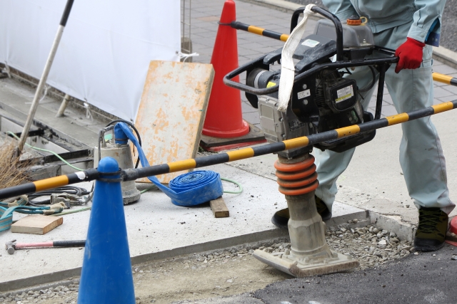 【2026年最新】コンクリート舗装の単価相場と費用を抑える3つの重要ポイント