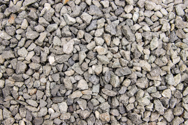 庭を砕石舗装でリフォーム！費用を抑えて美観と防犯を両立するプロの秘策