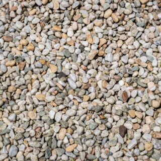 【プロが教える】砕石舗装を長持ちさせる補修の極意：凸凹や水たまりを解消する最新メンテナンス術